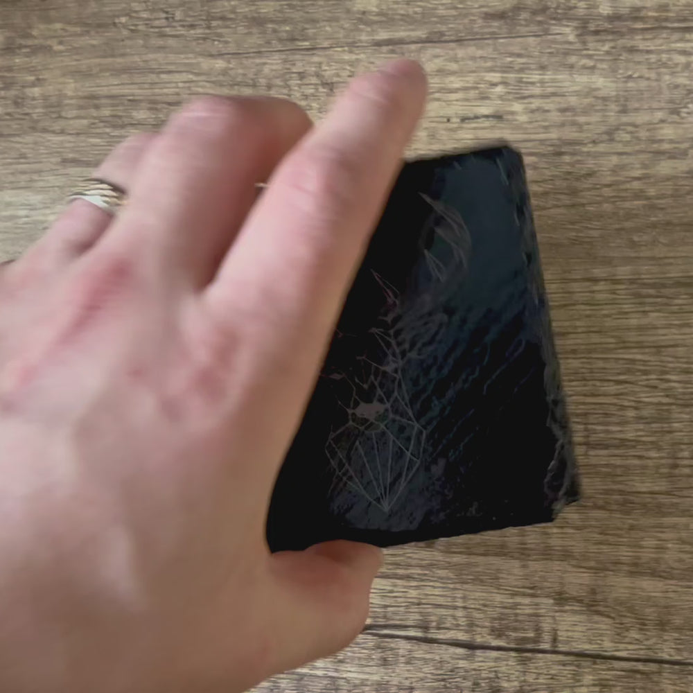 
                  
                    Charger et lire la vidéo dans la visionneuse de la galerie, Sous-Verre thème animaux Chevreuil Géométrique
                  
                