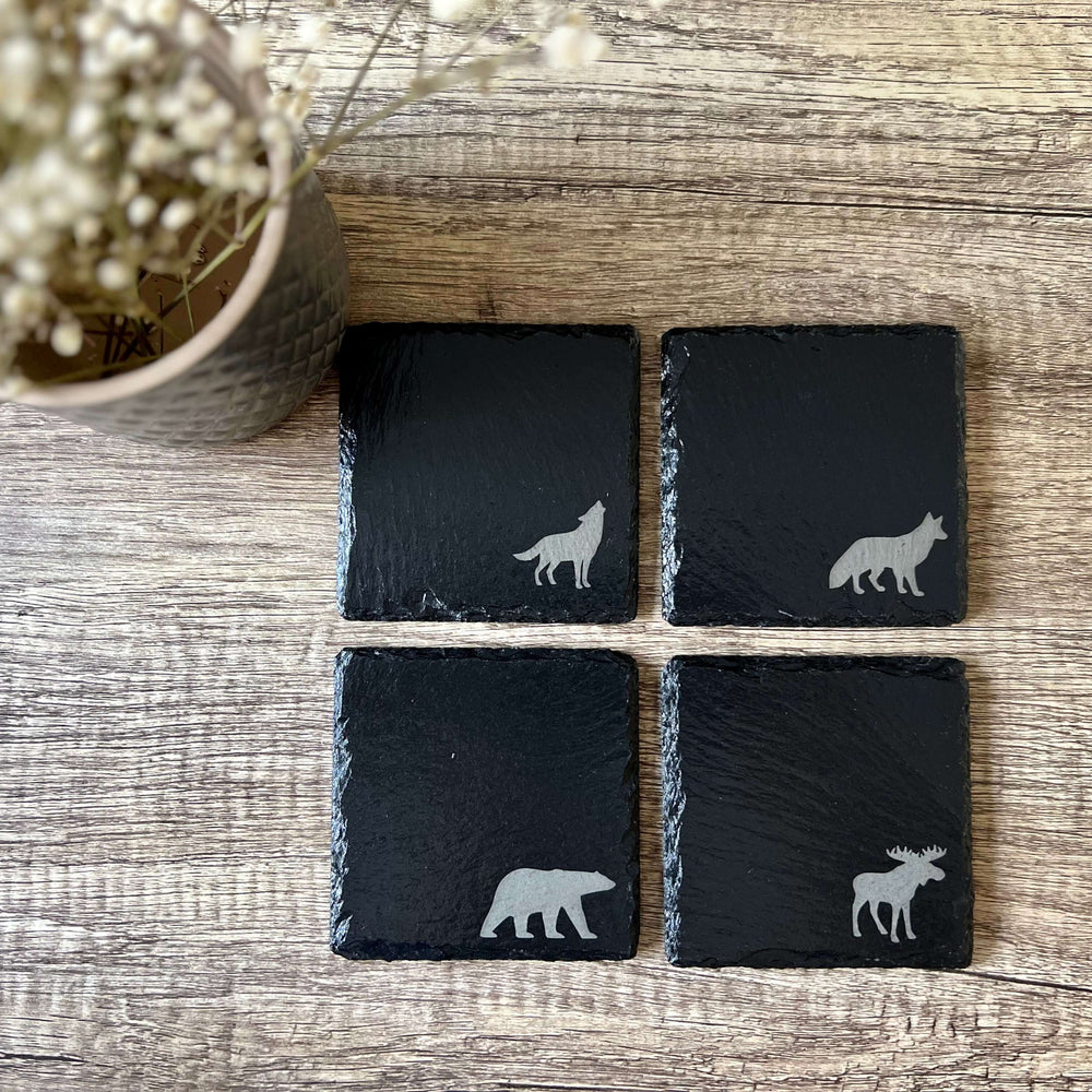 Sous-Verre thème animaux minimalistes │ Ensemble cadeau de (4) sous-verres en ardoise personnalisé au thème Animaux Minimalistes ! Ces sous-verres en pierre d’ardoise gravés au laser font d’excellents cadeaux de mariage, de fête ou personnels. - Chaque en